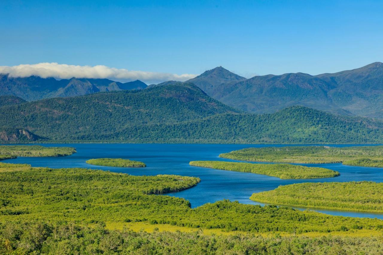Vista Hinchinbrook Aparthotel Кардуел Екстериор снимка