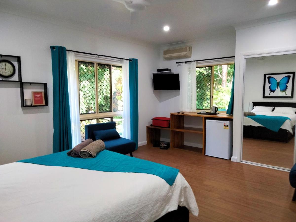 Vista Hinchinbrook Aparthotel Кардуел Екстериор снимка