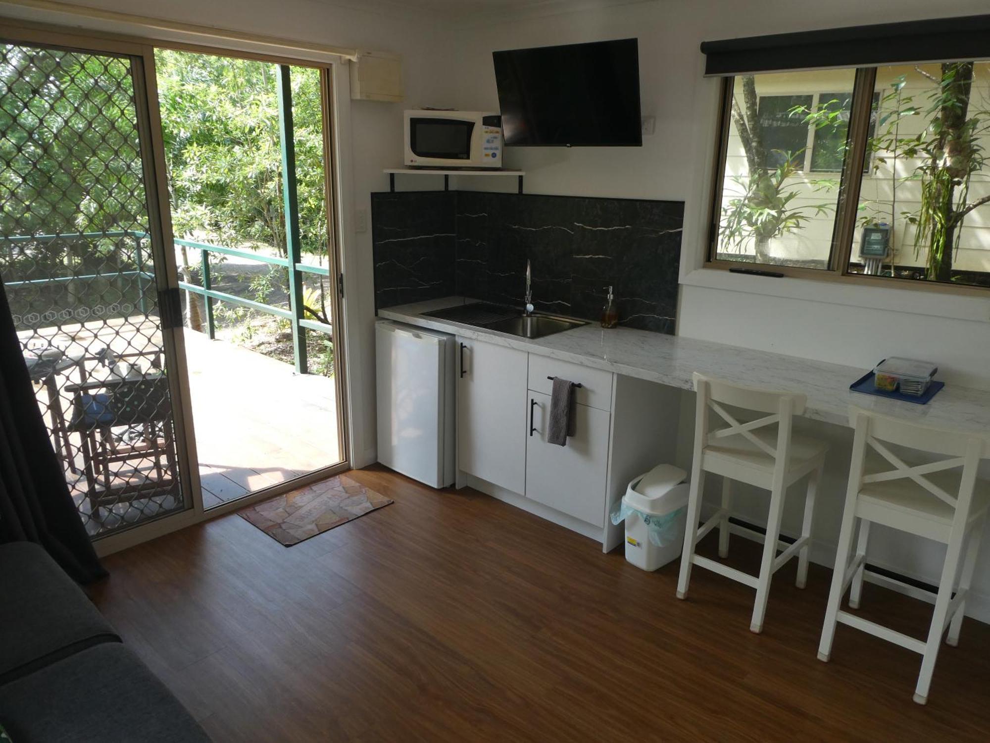 Vista Hinchinbrook Aparthotel Кардуел Екстериор снимка