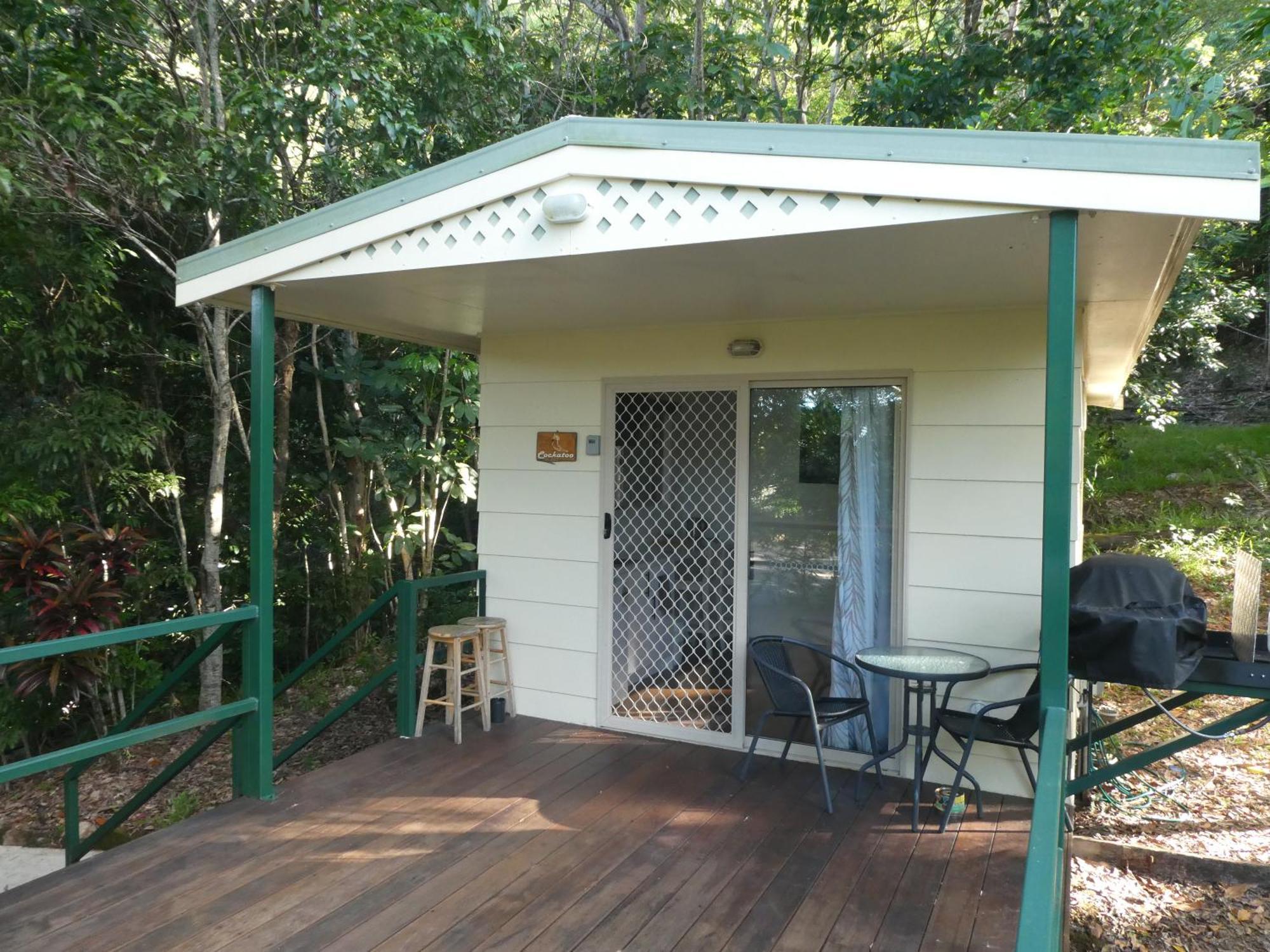 Vista Hinchinbrook Aparthotel Кардуел Екстериор снимка